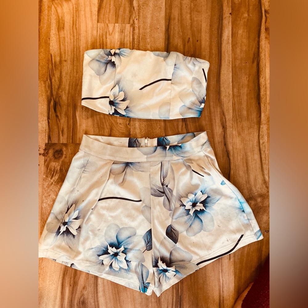 Two piece set